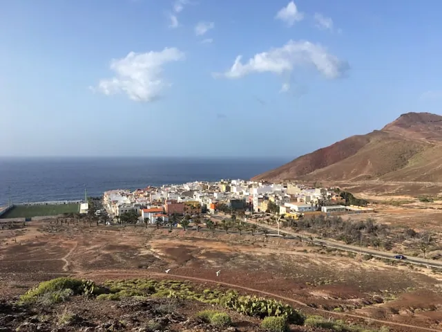 Vivir en Canarias: ventajas, desventajas, coste de vida y consejos antes de mudarte